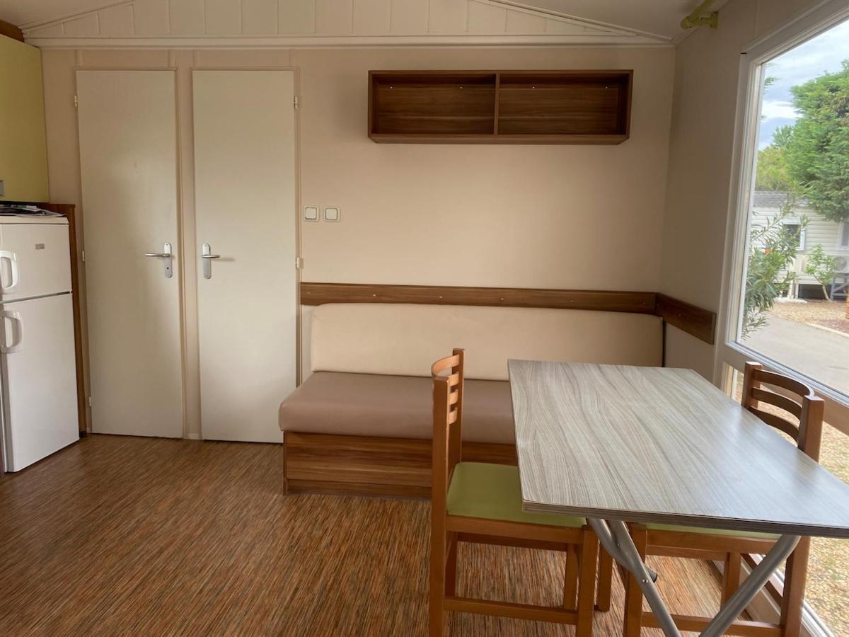 Camping Mobil Pour 6, Pres De La Mer, Dans Un 4 Etoiles A 20min De Montpellier. Vic-la-Gardiole